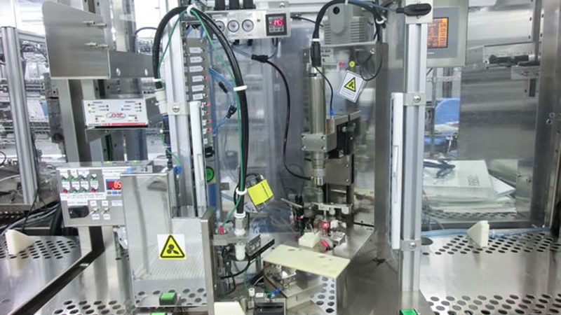 同轴光源在机器视觉系统中的应用与选择要点